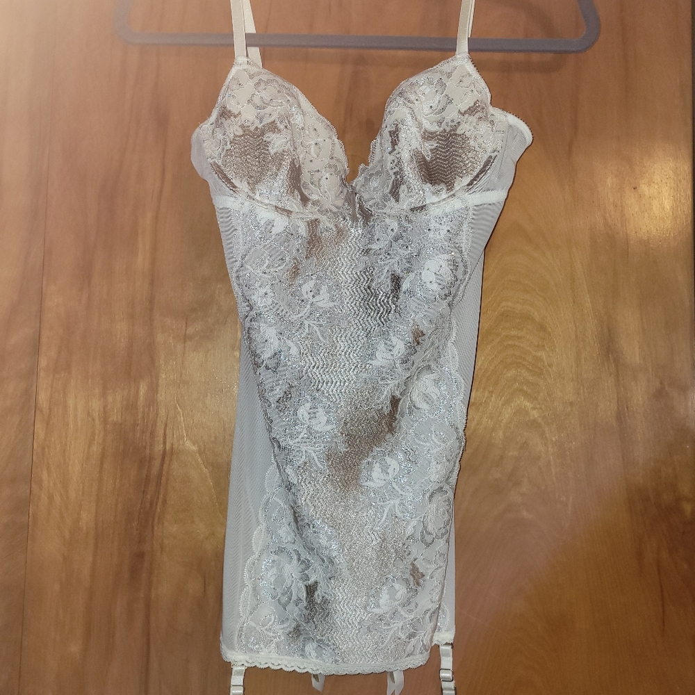 Lingerie from Victoria secret size 34C